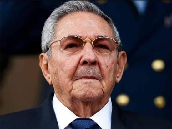 MarioLu19152343's tweet photo. Nuestro lider histórico https://t.co/yqL3aGxJ0G