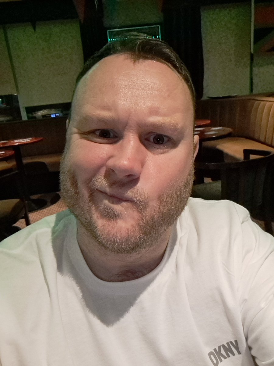 jamie5815's tweet photo. Thanks to all for your burpday wishes #beazer https://t.co/X0DvcCfRpT