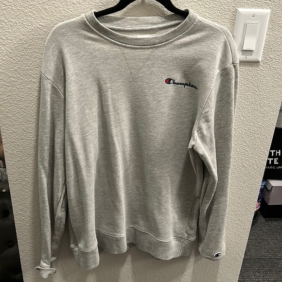 So good I had to share! Check out all the items I'm loving on <a href="/Poshmarkapp/">Poshmark</a> #poshmark #fashion #style #shopmycloset #joesjeans #champion: posh.mk/0F0yAkdiUxb