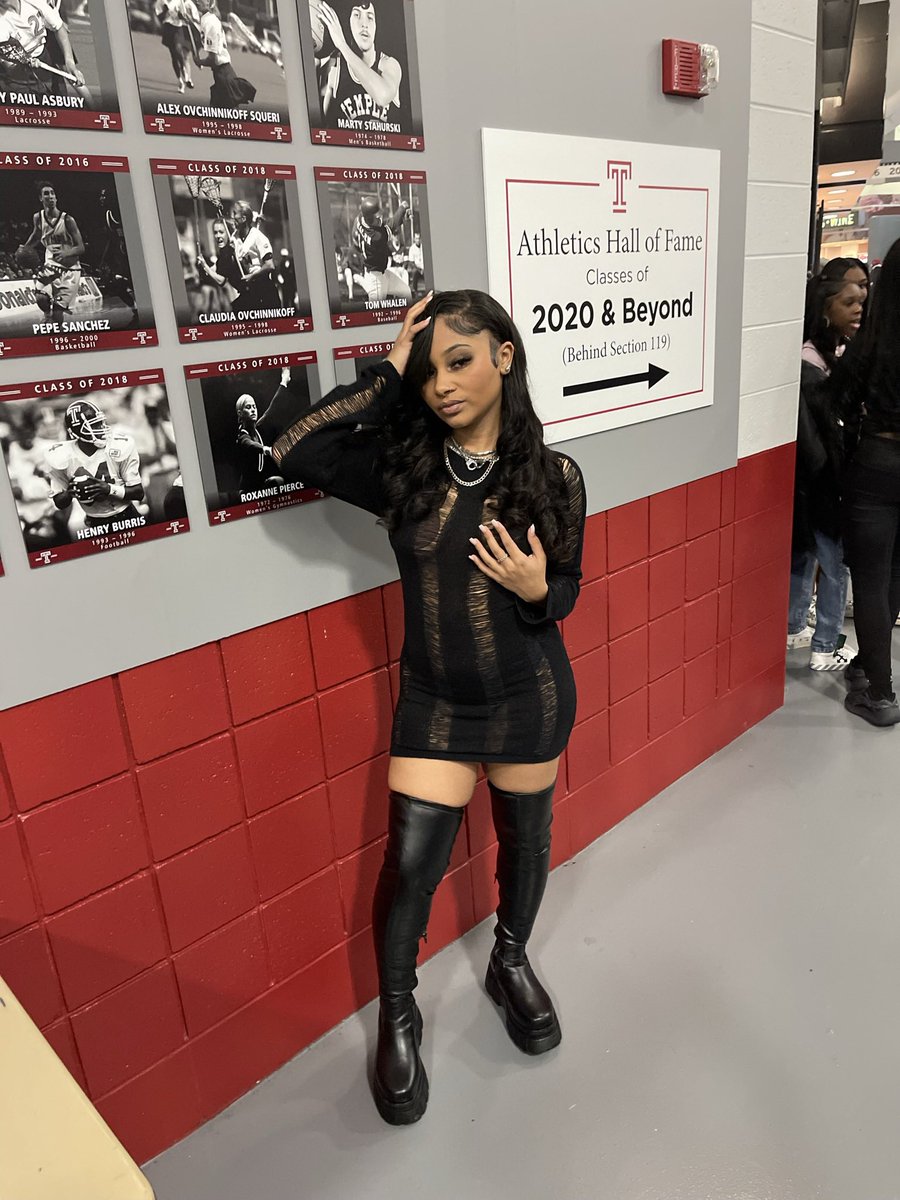 sicarpxo's tweet photo. in her mooood😛 https://t.co/px22azUlNs