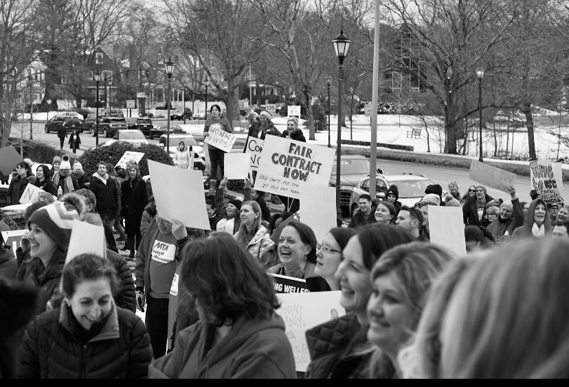 WEAunion's tweet photo. Huge thanks to @_masonhedrix_ Class of 2024 for these beautiful photos from our 3/1 rally!! #FairFive #solidarity @massteacher https://t.co/Lqm6URJhf8