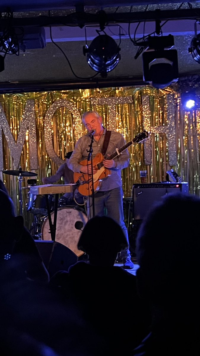 Lovely night at the @Moth_Club watching 2 of my indie guitar heroes @PeteAstor & @AStrickland165 rattling through songs of their youth when they were @the_loft_uk . Support  from the superb @TheWolfhounds lead singer #davidcallahan 
#theloft #creationrecords #creationrecordsbands