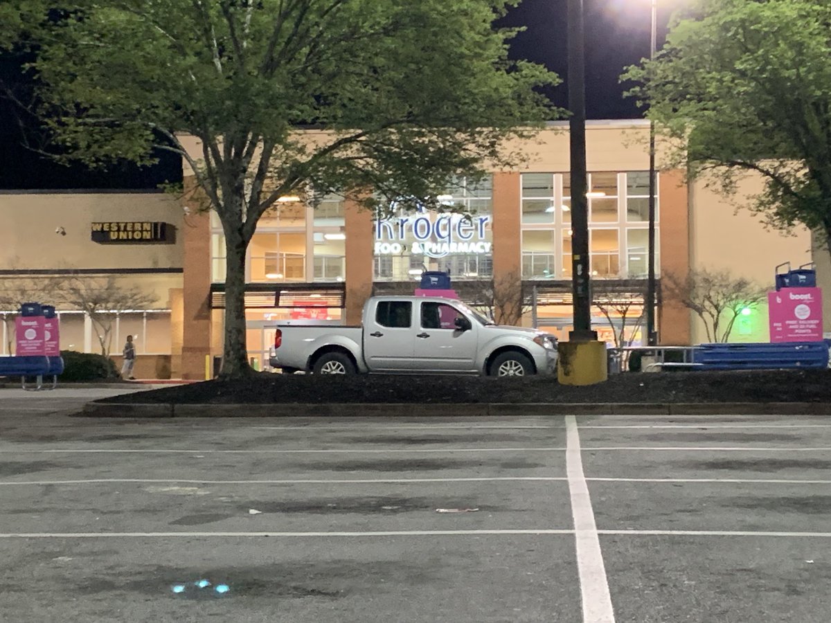 SherryBWilliams's tweet photo. 💻 ⁦⁦⁦@kroger⁩ Greenbriar is closed early. Computer system is down. ⁦@ajc⁩ ⁦@wabenews⁩ ⁦@atlcouncil⁩ ⁦@waberosescott⁩ ⁦@FoxNews⁩ ⁦@mariasaporta⁩ https://t.co/keu4BLSCHM