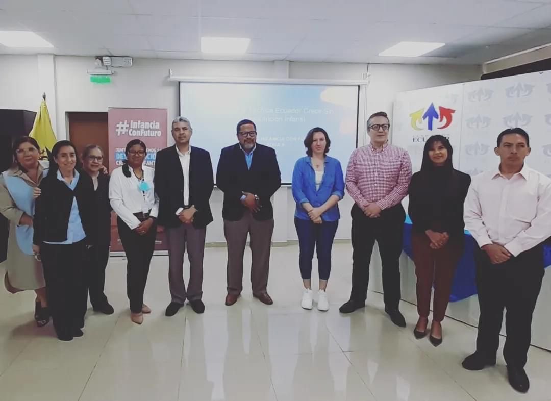 Tercera reunión de trabajo del Grupo
Provincial del Guayas por la disminución y reducción de la desnutrición infantil integrado por organizaciones de la sociedad civil.