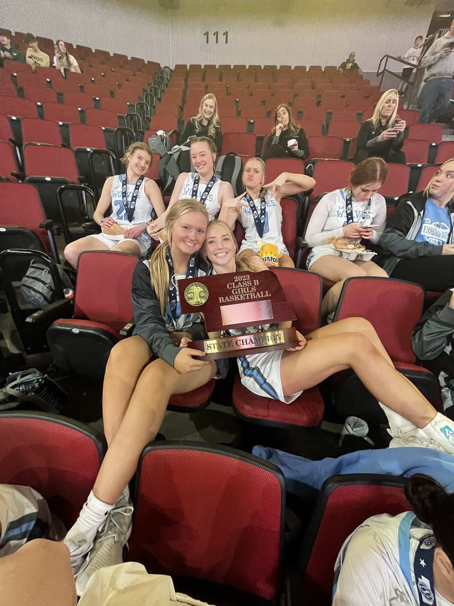 Nothing better than a High School state tournament. Memories for a lifetime. Congrats to <a href="/ElkNorthGBB/">Elkhorn North GBB- First Four</a>