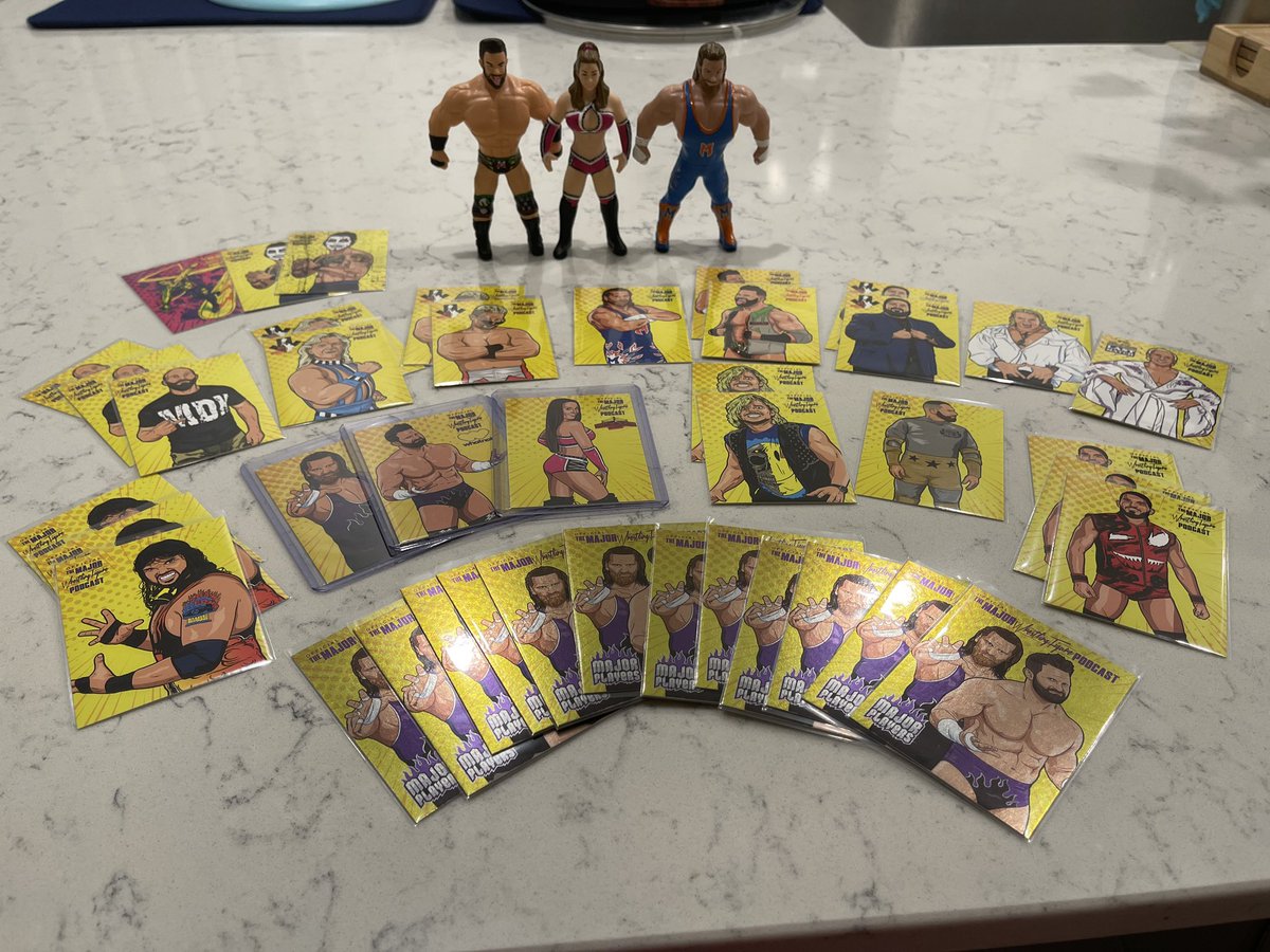 Love these figures!  Love these cards!  #MajorBendies @MajorWFPod