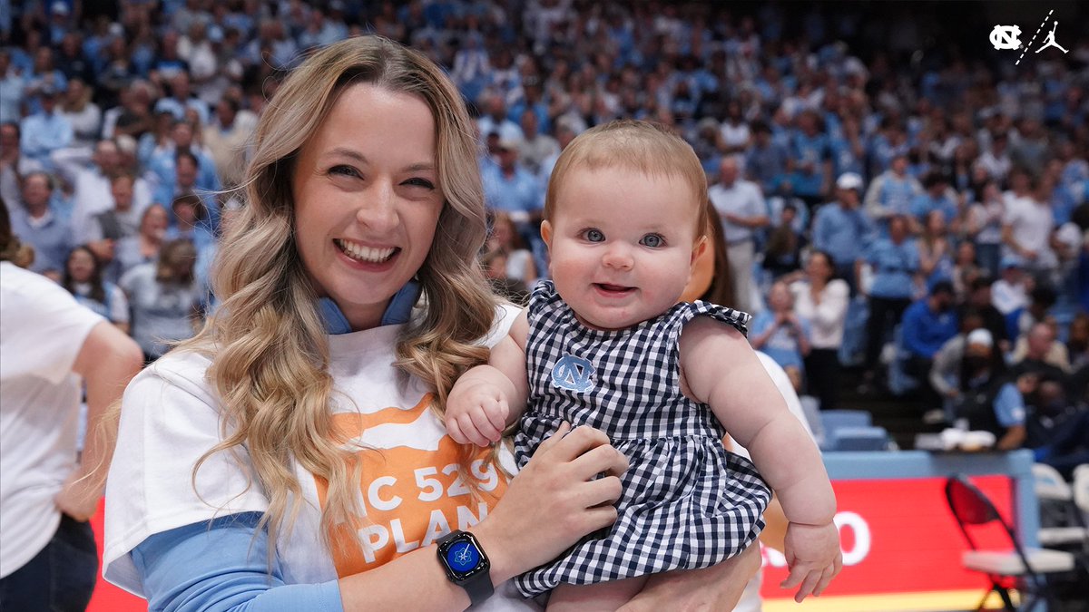 GoHeels's tweet image. Name a better halftime 👶🏁