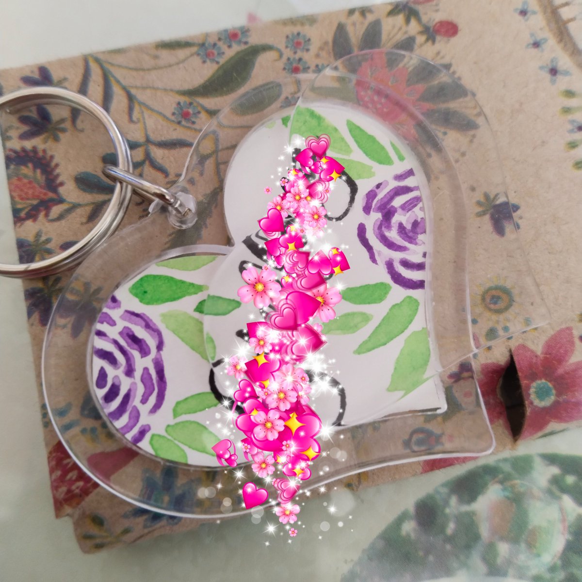 khalixuyarts's tweet image. i have a hard time fitting the acrylic top inside the heart... kinda getting mad at this last night (⁠┛⁠✧⁠Д⁠✧⁠)⁠)⁠┛⁠彡⁠┻⁠━⁠┻

i'm making these handmade gifts to people i treasure

#artph #art #personalizedkeychain #giftsph #handmadegift #handmade