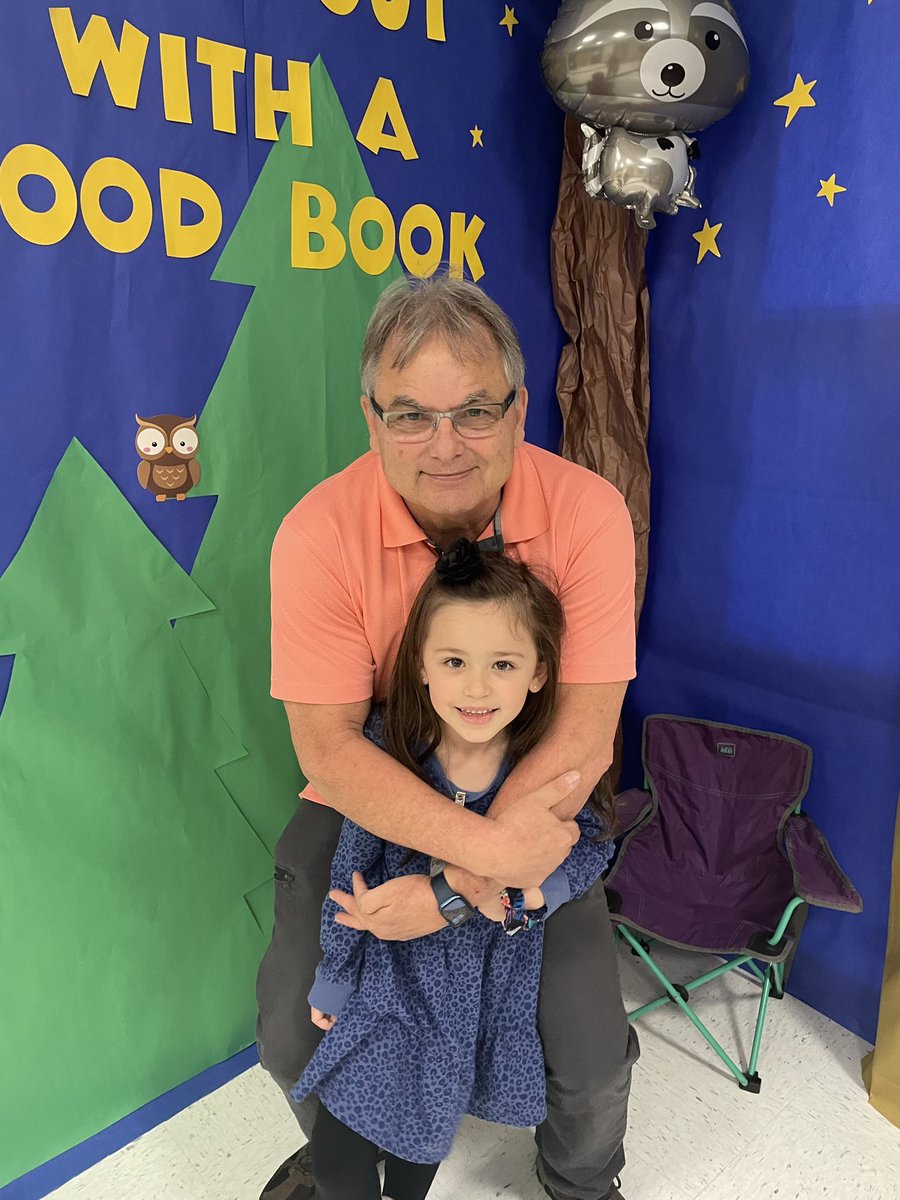 FaucettFifth's tweet photo. Grandparents and Special Friends Day @SweetAppleES is one of my favorite days! We had a blast in my classroom playing a Cold War Kahoot with relatives who lived through those years - cool, real-life connections 🇺🇸@andylallison @MrsAlhadeff https://t.co/VP5Cc42vZk