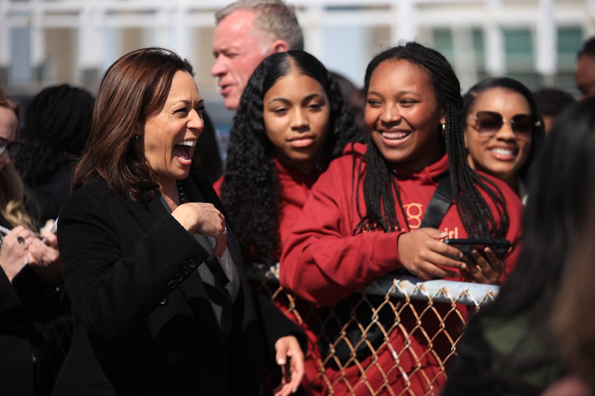 Nikolas Liepins (@nikolasliepins) on Twitter photo Spent yesterday covering <a href="/VP/">Vice President JD Vance</a>’s trip to San Francisco. VP <a href="/KamalaHarris/">Kamala Harris</a> was in the Bay for a political fundraiser and to convene a roundtable with AAPI small businesses.
Started at SFO for Air Force 2’s arrival then headed to Chinatown for the roundtable.
For <a href="/ShutterstockNow/">Shutterstock Editorial</a> Spent yesterday covering <a href="/VP/">Vice President JD Vance</a>’s trip to San Francisco. VP <a href="/KamalaHarris/">Kamala Harris</a> was in the Bay for a political fundraiser and to convene a roundtable with AAPI small businesses.
Started at SFO for Air Force 2’s arrival then headed to Chinatown for the roundtable.
For <a href="/ShutterstockNow/">Shutterstock Editorial</a>
