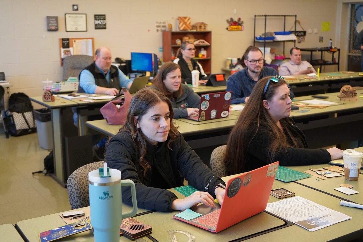 WorcesterSystem's tweet image. ICYMI: What a fantastic morning as @WorcesterSystem hosted the annual @WorcesterinTech Summit, a technology conference full of networking opportunities &amp;amp; incredible sessions like 3D printing, drones, AI, and much more! #WeAreWorcester