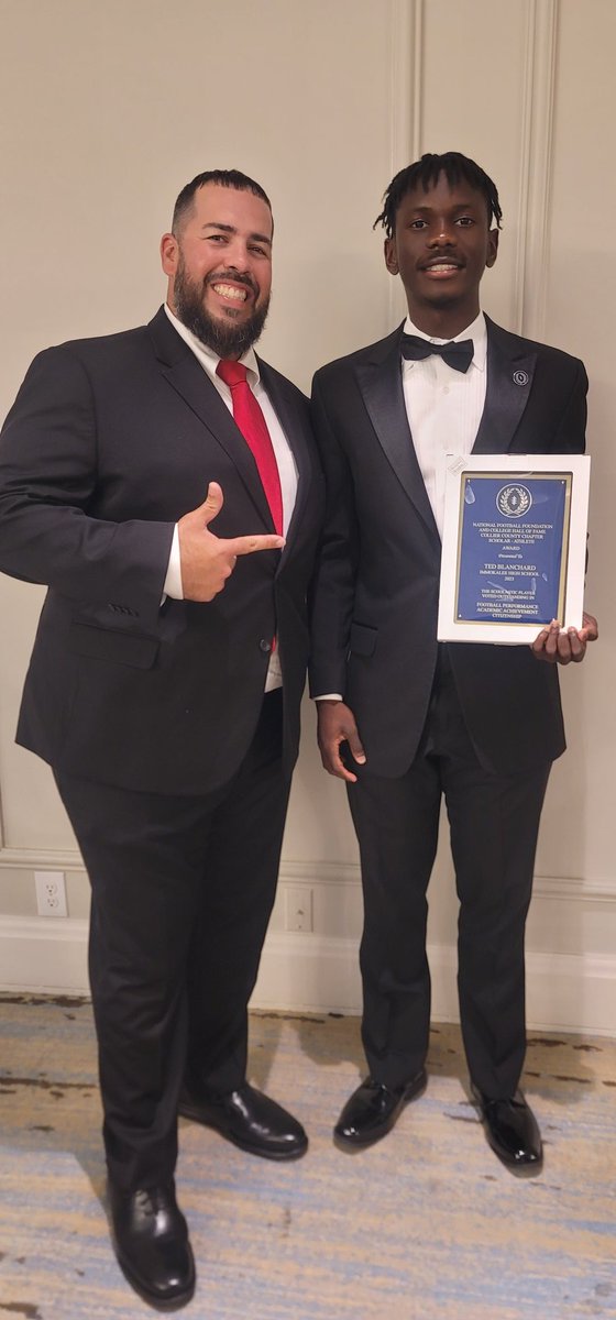 I am so proud of the way @TB_G13 represents @ImmokaleeFB and @Indians_IHS. Tonight, he was honored by the @NFFNetwork of Collier County as a Scholar-Athlete. He was awarded $2,500 in scholarship money to continue his education! Help me celebrate him! #OneTribe #Redwood