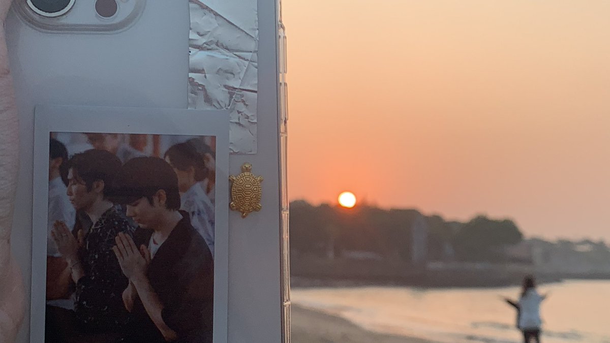 Vp7Xx3's tweet photo. #2ndAnvBsumxBible
We've seen the sunrise together. https://t.co/upzJiO8KwN