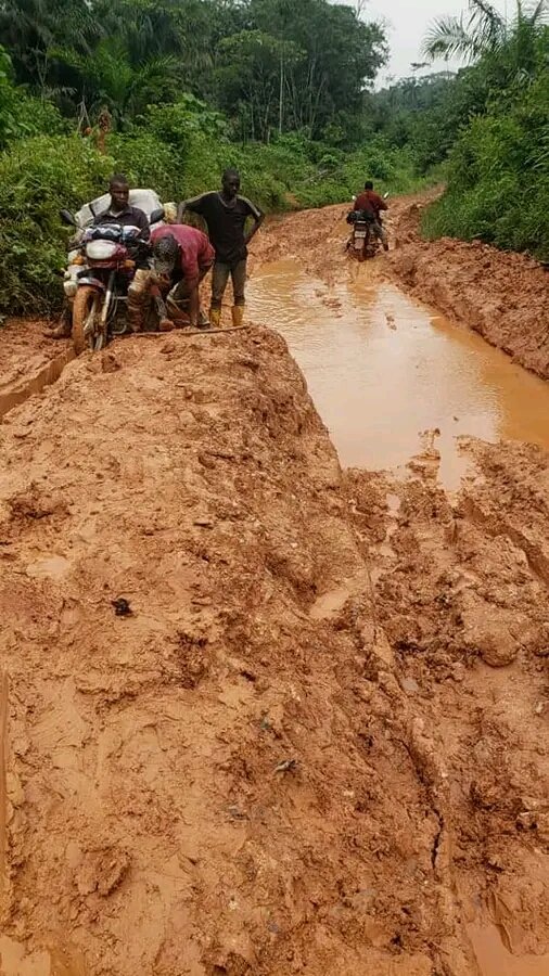 NumbiTshikala's tweet photo. #Nord_Kivu territoire #Walikale
#RouteNationale https://t.co/9KMjAyDeaG