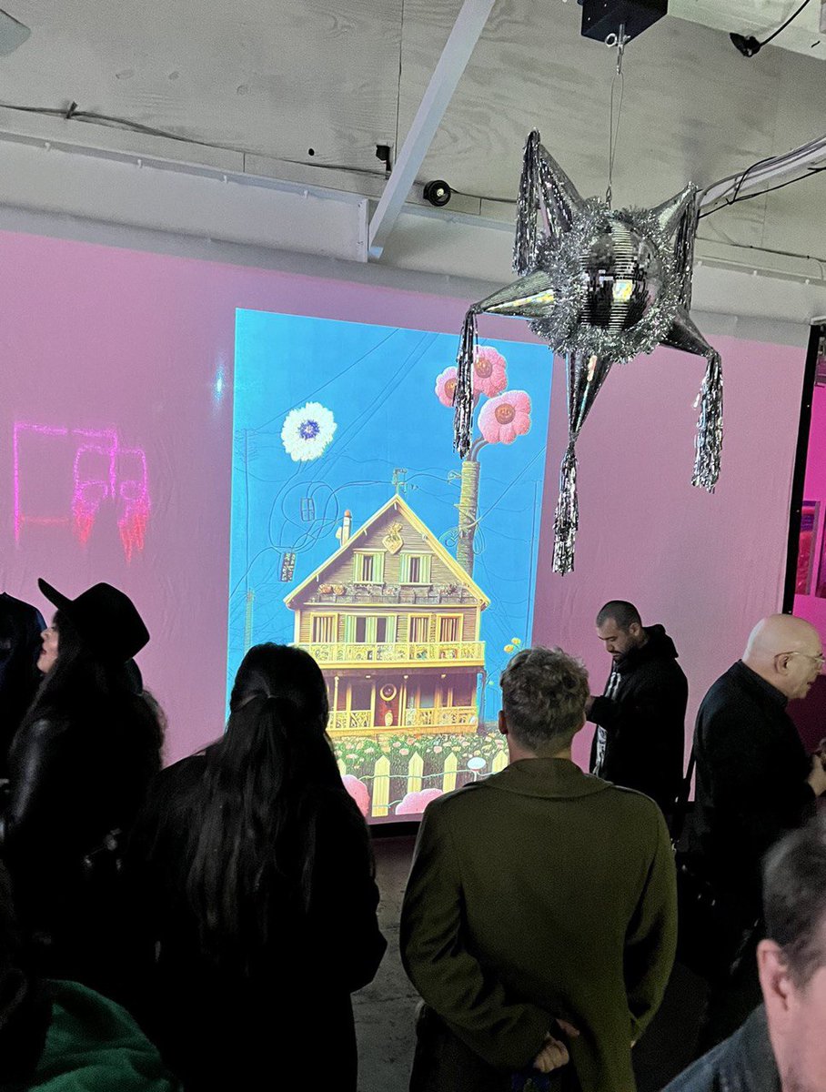 JpgVarya's tweet photo. 😍😍😍
My artwork "Are you sure your life is not a simulation?" at the #MAIFDeepFake exhibition at @SuperchiefNFT in LA

Thanks a lot to @ClownVamp @MAIFMAIFMAIF and @Keepbraggincom 🫶 https://t.co/b3VWAvolXw