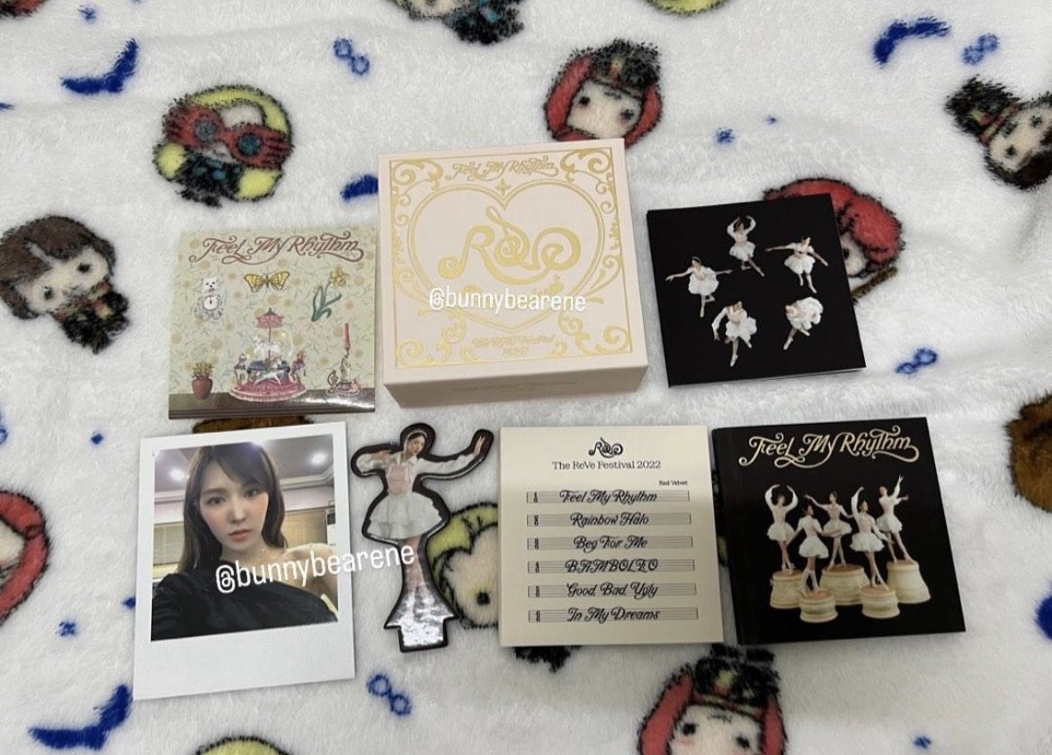 linobunnymeow's tweet photo. WTS | 🇲🇾 ONLY

Red Velvet Irene 2022 Season Greetings pc + FMR Unsealed Album (sell in set)

Price: RM75 exc postage

(Price on Shopee are a bit higher bcs of seller fees 🙏🏻) https://t.co/Q65sxG795W 
#redvelvet #pasarluvies @pasarluvies https://t.co/ubL13I8pnm