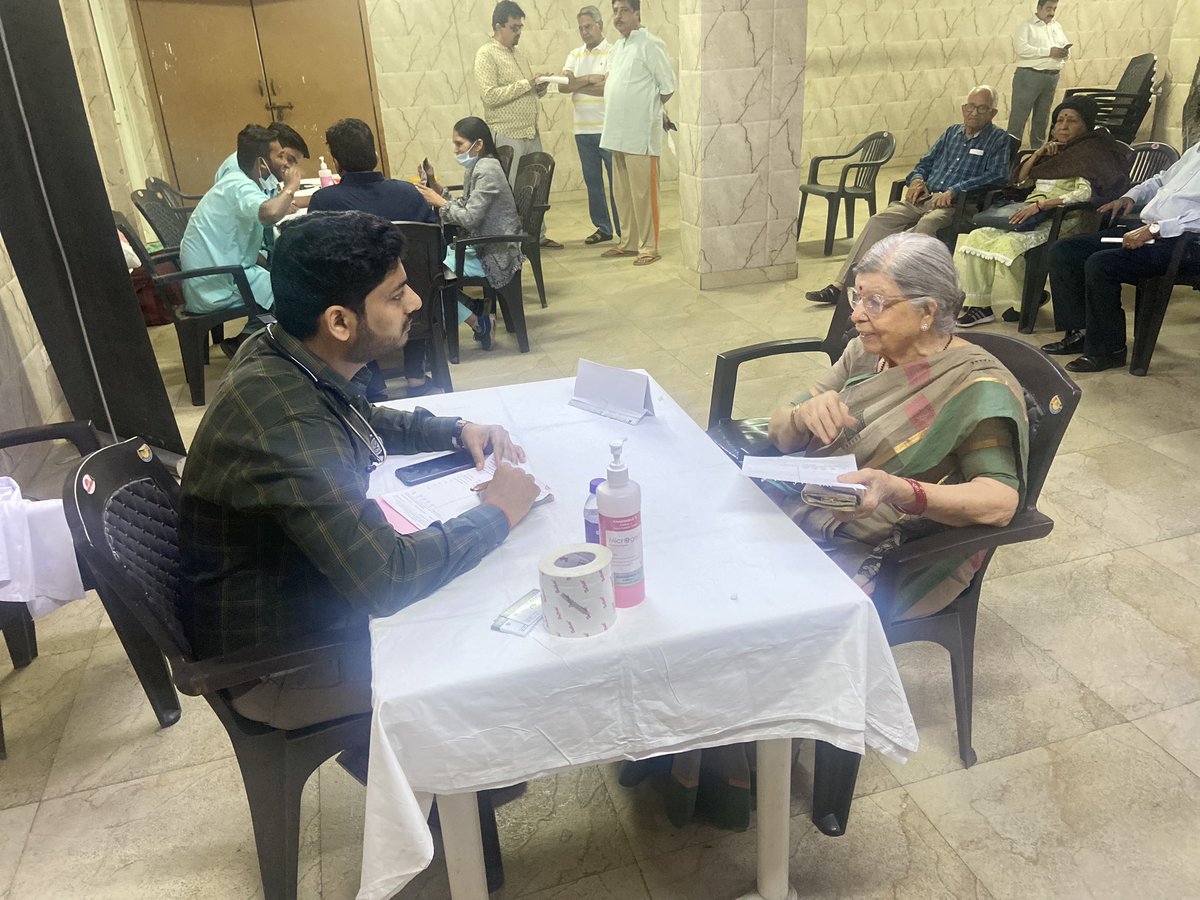 KARWA_Kaushambi's tweet photo. Yashoda + KARWA camp organised today. Specialist Doctors gave free consultation to residents of Kaushambi… Arrangements done by Hospital for BP, Sugar and ECG… https://t.co/FsrhhPeFgw