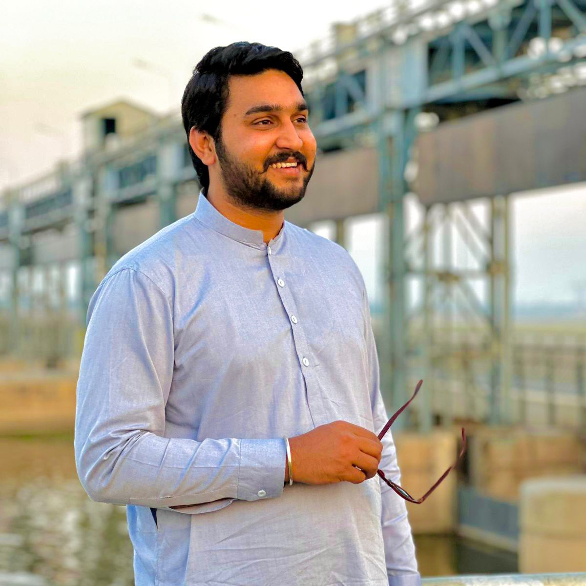 MusheerNaqvi2's tweet photo. #NewProfilePic https://t.co/oYqBOozJU9