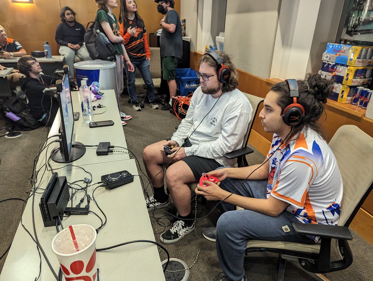 AceEspy's tweet photo. Absolutely massive SUCCESS today

Thank you all who came to UT's first official intercollegiate tournament courtesy of @UTUnions &amp; @LonghornSmash!!!

and @gregadler7, you're a saint, appreciate the indirect support 🙏 https://t.co/GtQ9HtiUXE