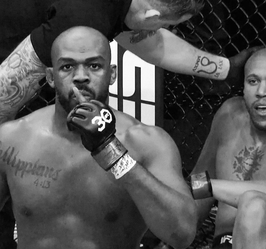 Jon Jones becomes UFC heavyweight champion (2023)

📸 <a href="/ufc/">UFC</a>