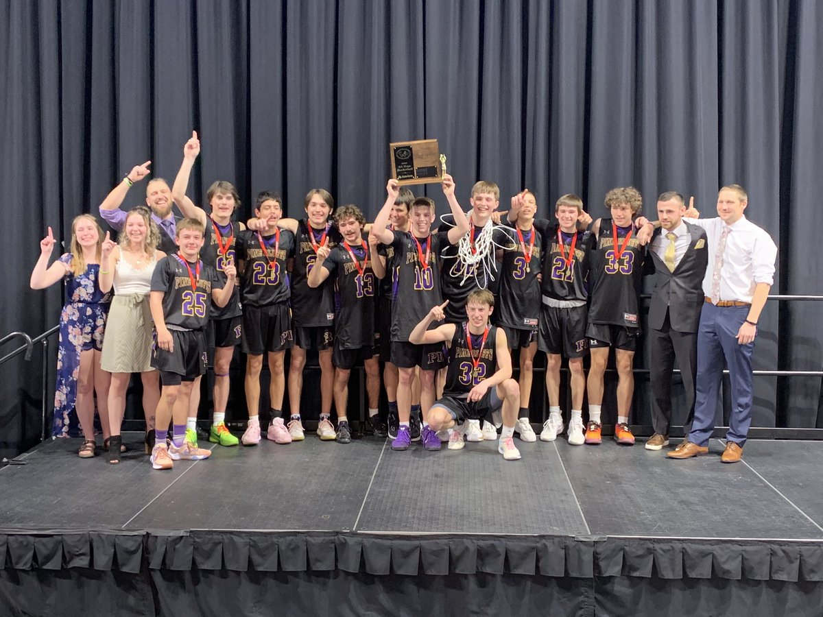 T_Sweeter's tweet photo. Oops!!!!  We did it again. Three championships in a year is an incredible run for these boys. Couldn’t be more proud of them. #gohornets https://t.co/iw0o80dzTA