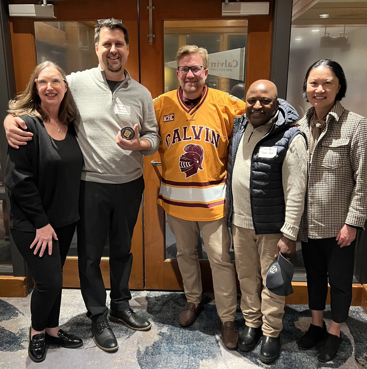 Recreated this photo with <a href="/CalvinHockey/">Calvin Hockey</a> stars from Vancouver <a href="/Jsiebenga96/">Jacob Siebenga</a> and <a href="/jtak27_/">Josh Tak</a> with Jacob’s uncle and aunt and Josh’s parents during the <a href="/CalvinAlumni/">Calvin Alumni</a> event in British Columbia, Canada 🇨🇦