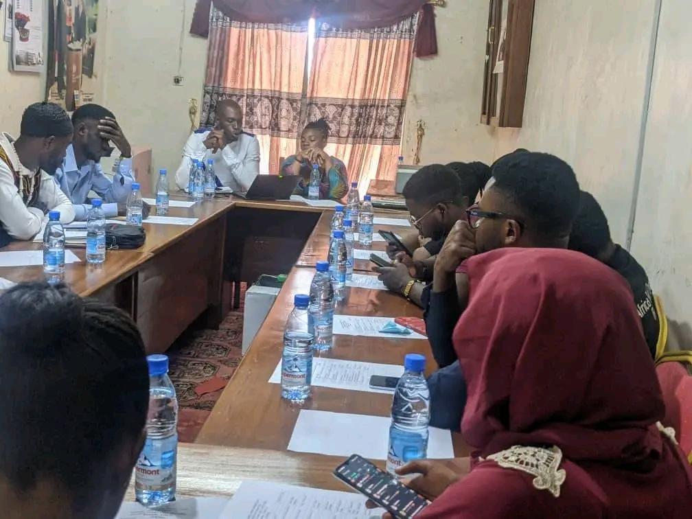IAN_Cameroon's tweet photo. IAN Cameroon ready for an eventful 2023 as Bamenda youth leaders take a fresh commitment to community engagement and self-development following the IAN model during a meeting held on 21/01/22 in Bda. https://t.co/i2CuYEJGUv