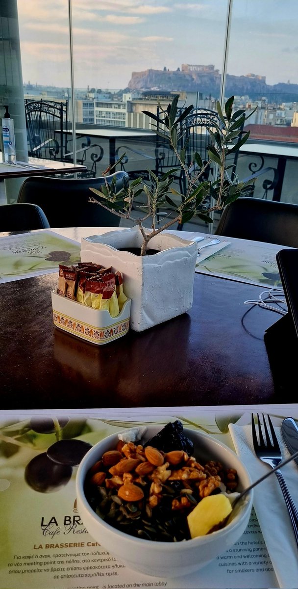 Breakfast in Athens, Greece
#Akropolis