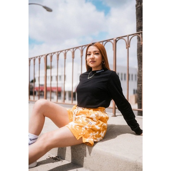 So good I had to share! Check out all the items I'm loving on <a href="/Poshmarkapp/">Poshmark</a> #poshmark #fashion #style #shopmycloset #umgee #vivalabonita: posh.mk/42Ab1JLHUxb