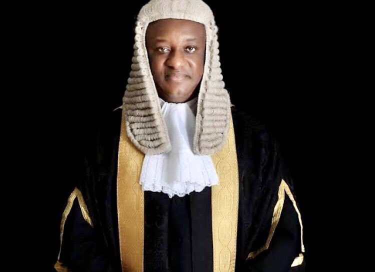 firstladyship's tweet photo. The man who wrote the Nigeria Constitution &amp; INEC Guideline. He brokered the deal that saved Russia &amp; Ukraine from a nuclear disaster. A very good lawyer outside the courtroom. BAT built Lagos, Keyamo built the Supreme Court. I fear for Peter Obi, Festus will destroy him in court https://t.co/kXexett0HM