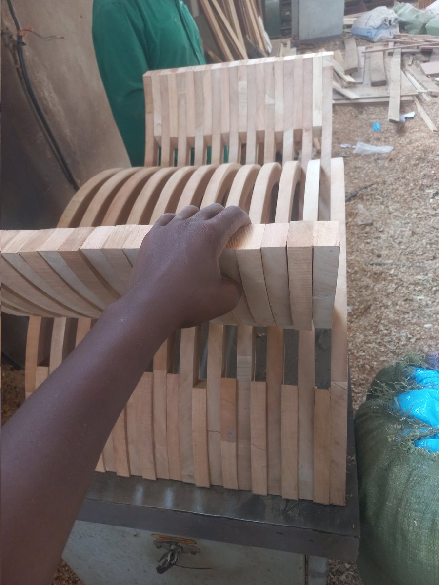 DISF2021's tweet image. 05/03/23 coffee table 😋 500k
Ipendezeshe nyumba yako na vitu vizuri!💫💫
#TrusTheProcess