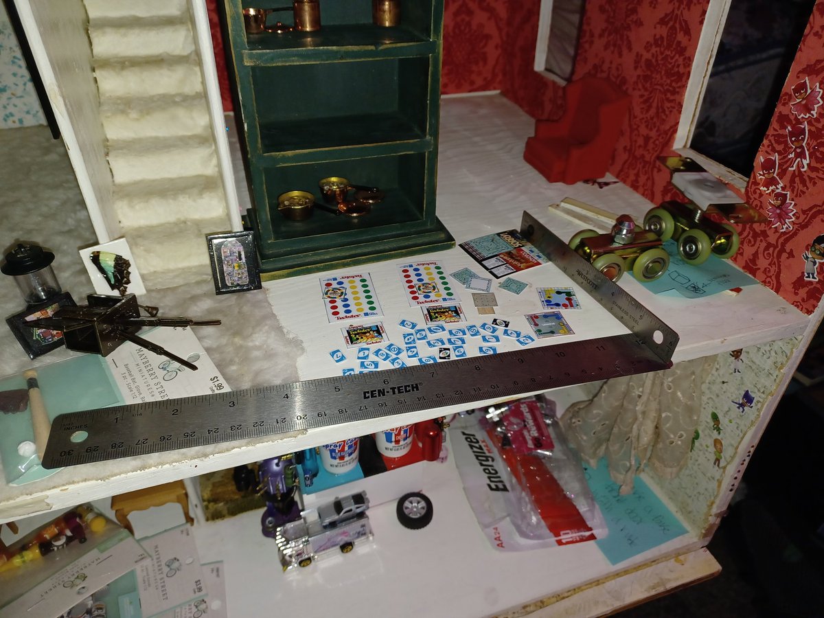 AndMiniature's tweet photo. I am making miniature board games from my childhood that I used to play with my family! Gonna put it in my dollhouse ❤️ https://t.co/lR9BO8vYl4