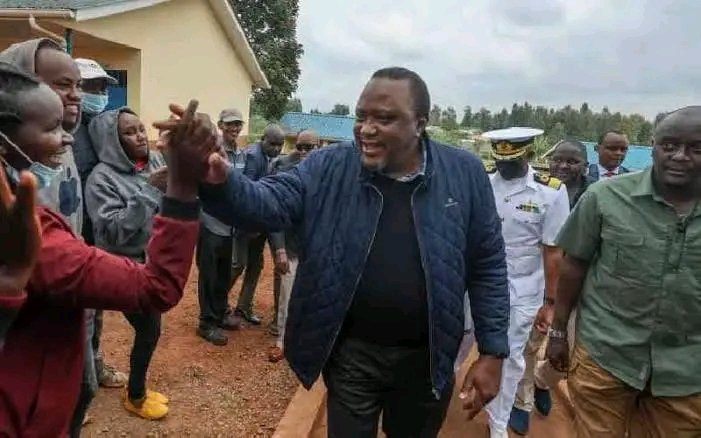 I remember the day former president Uhuru visited a mental hospital and asked the patients 'mnajua mimi ni nani?' one of them shouted 'hatukujui kwani wewe ni nani?' Uhuru answered 'mimi ni president wa kenya Uhuru kenyatta' but one of them started laughing loudly and said...