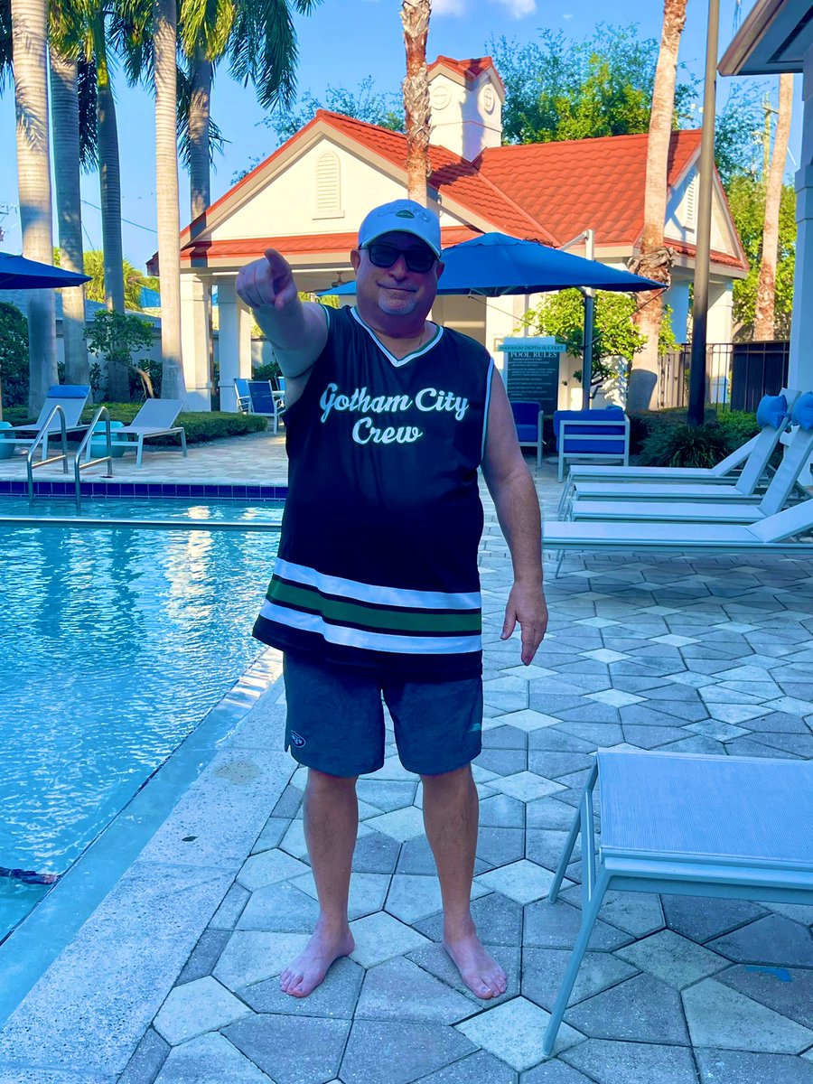 lonjets's tweet photo. Rocking the @GothamCityCrew tank top with the @TommyBahama official #Jets bathing trucks, and my @NewEraCap 39Thirty white on what #jetscap. Tick tick tick #AaronRodgers.. we're waiting! #letsgooo @nyjets https://t.co/3kj6gpThWd
