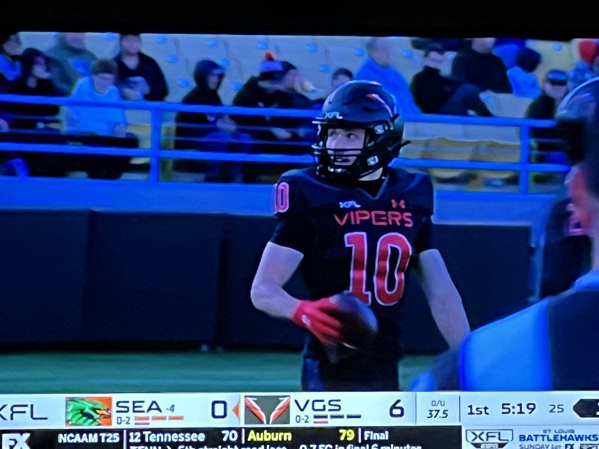 Returning punts, catching passes, and downing punts! He has worked so hard for this and I am so happy to see #10 on the field again!! Watching <a href="/MathewSexton2/">Mathew Sexton</a> and the Vegas Vipers!!! #smalltownkidwithbigdreams #neverquit #hardwork
