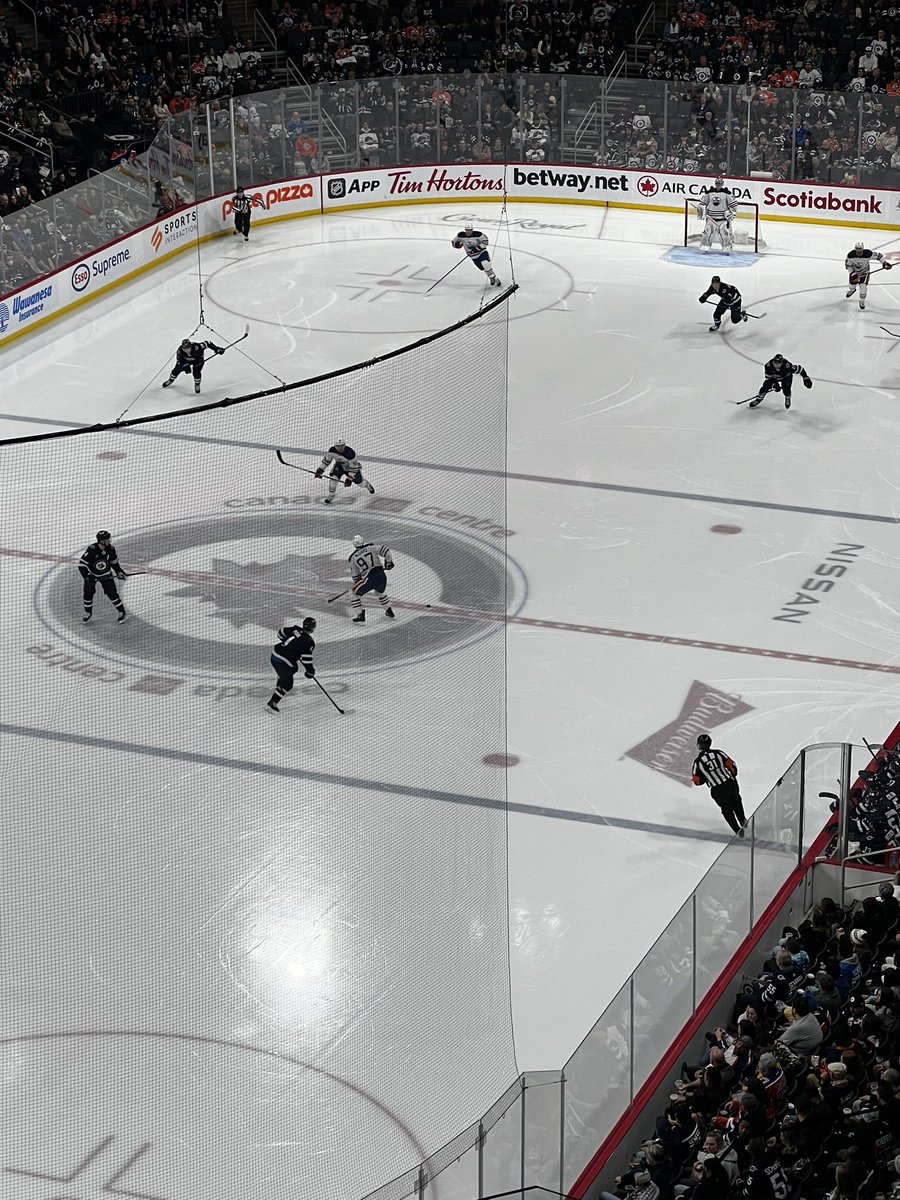 Let’s hope for a better 3rd! <a href="/EdmontonOilers/">Edmonton Oilers</a> #LetsGoOilers
