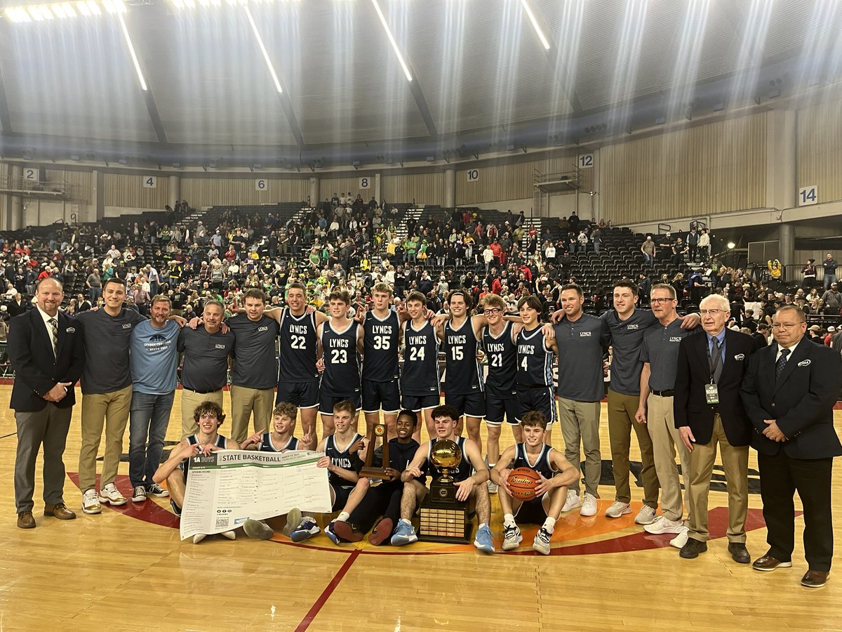 The Lynden Christian Lyncs with their championship trophy.