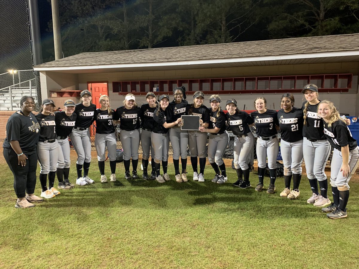 Long day of softball at the Hewitt-Trussville tournament ends up with your Golden Eagles on top. 4-0 against some solid competition! #SCR
