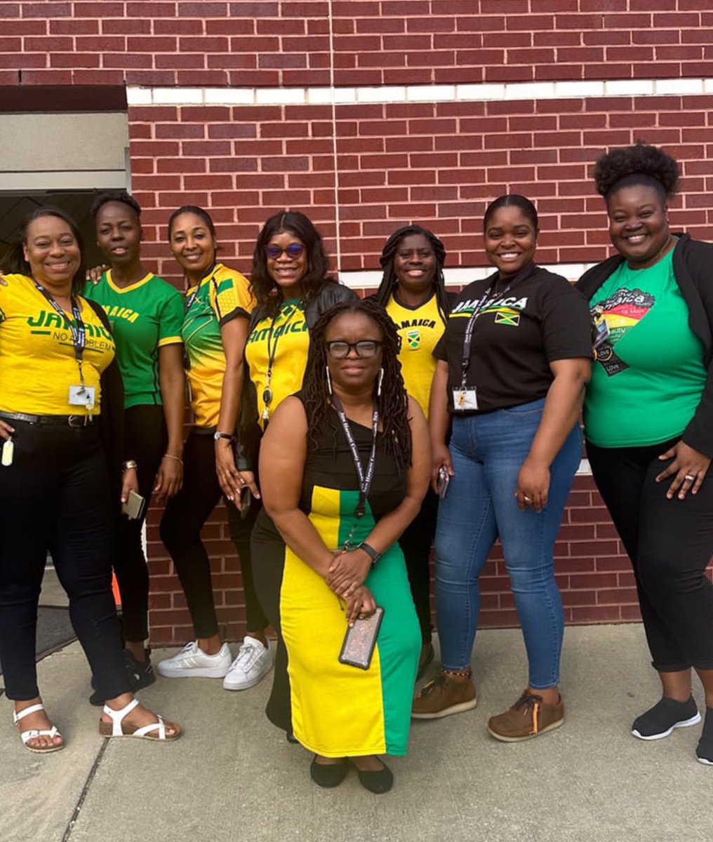 baughshaun2's tweet photo. In recognition of Jamaica Day a few  Participate Learning teachers were dressed in their Jamaican colours
@ParticipateLrng 
#UnitingOurWorld 
@MChanEdwards https://t.co/ZlAX76EPQo