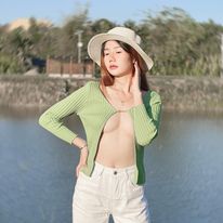 boos093's tweet photo. วิวข้างหลังสวย
𝐋𝐈𝐍𝐄 @creek99

 #รักนักเรียน #สาวสวย #หน้ารัก #ทะเล 
https://t.co/Rh5yE2g873 https://t.co/OLbgsiv7Xj
