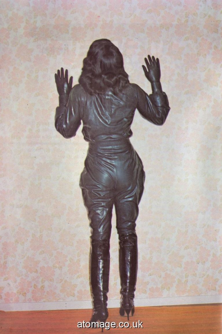 ForcedfemmeM's tweet photo. #Atomage #VintageFetish #VintageLeather https://t.co/XP4totfa4f