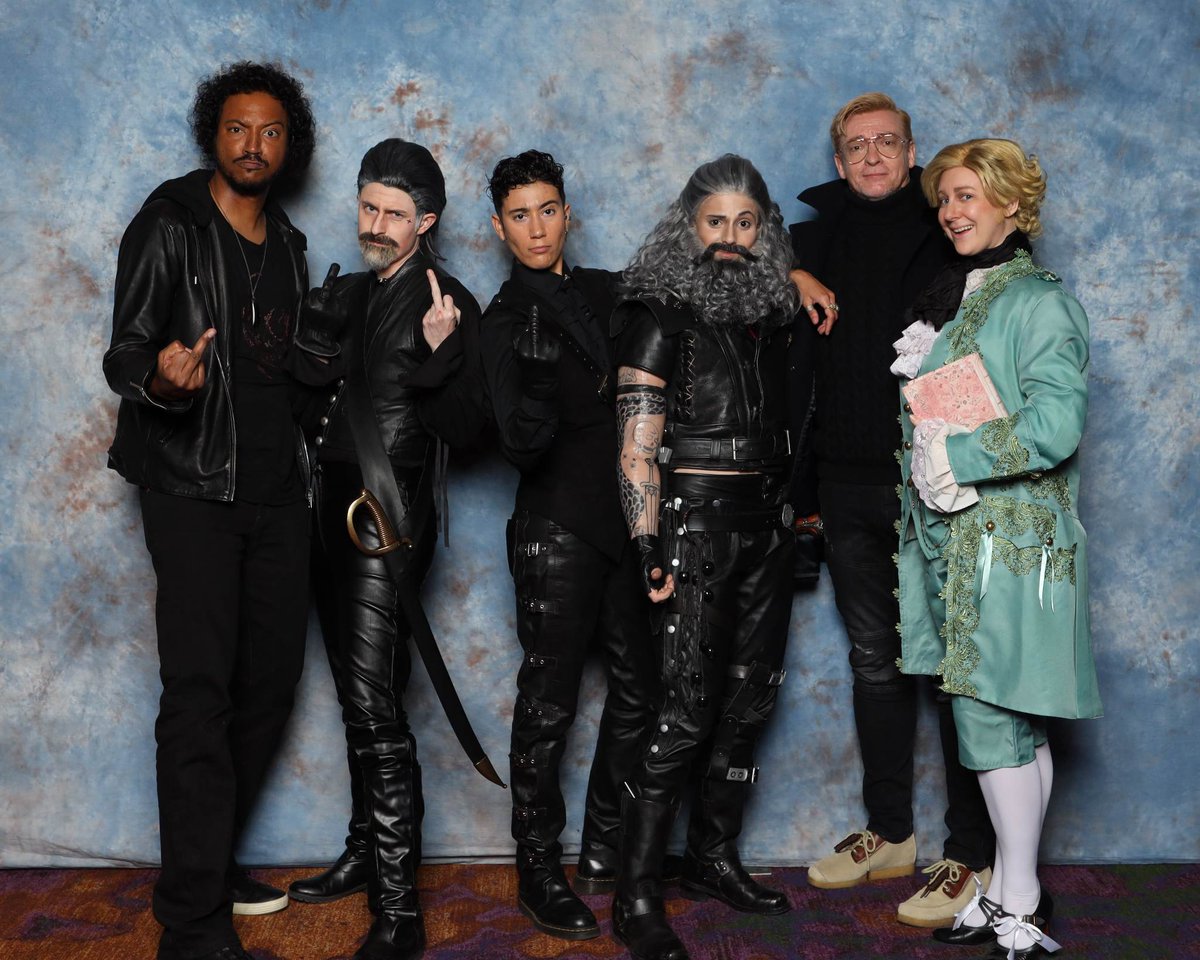 Omg the day was AMAZING! THANKS FOREVER to <a href="/sambaschutte/">Samba Schutte</a> <a href="/V_Vico_Ortiz/">Vico Ortiz</a> and <a href="/rhysiedarby/">Rhys Darby</a> 
Also to my trusty Stede <a href="/JoyGoblin/">Lacey Bond</a> and Izzy @sharkadian