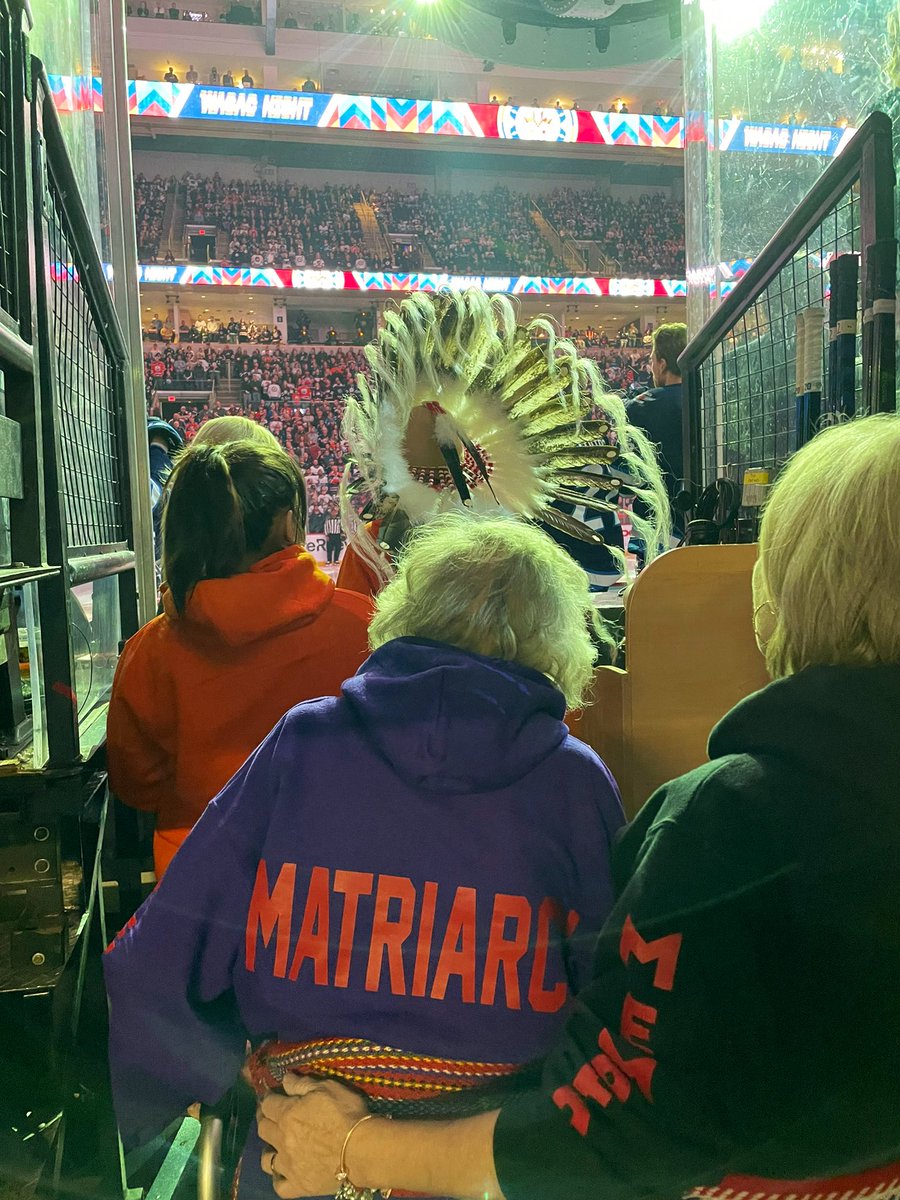 kevin_chief's tweet image. Seeing the kids excited &amp;amp; the smiles on their faces is priceless❤️Chi- Miigwech  @NHLJets @ManitobaMoose for helping #WASACNight youth celebrate being #ProudOfWhoTheyAre &amp;amp; #ProudOfWhereTheyAreFrom 🙏🏼🧡