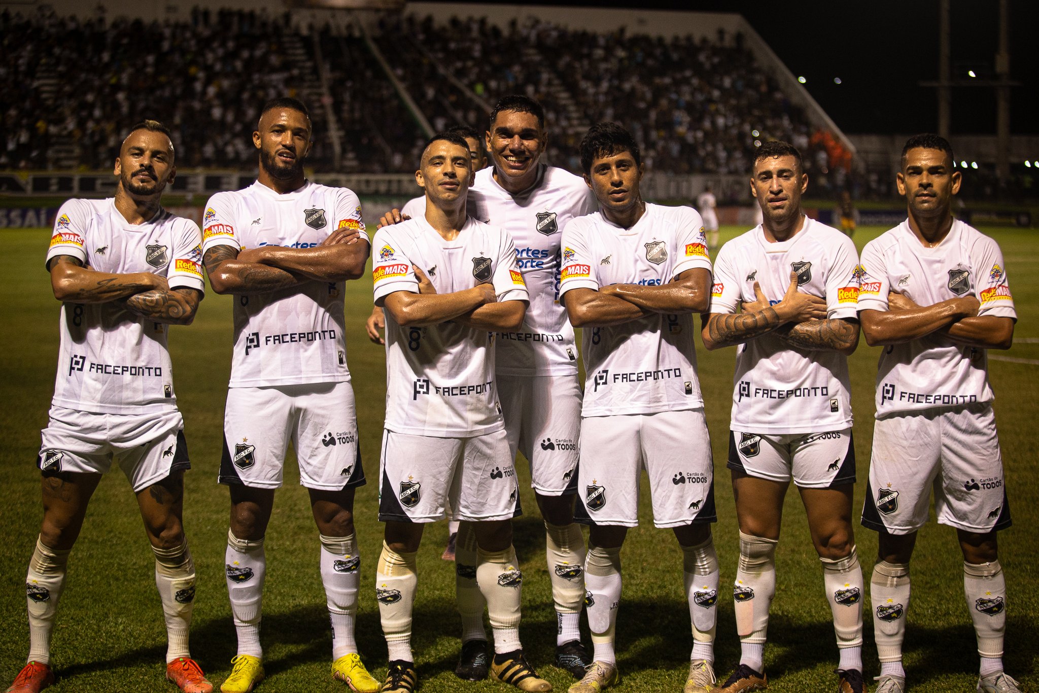 ABC Futebol Clube on X: "⚫⚪ VITÓRIA E LIDERANÇA! O Mais Querido conseguiu outro grande resultado na @CopaNordesteCBF. Na noite deste sábado (4), no Frasqueirão, o Alvinegro enfrentou o Atlético/BA pela 6ª