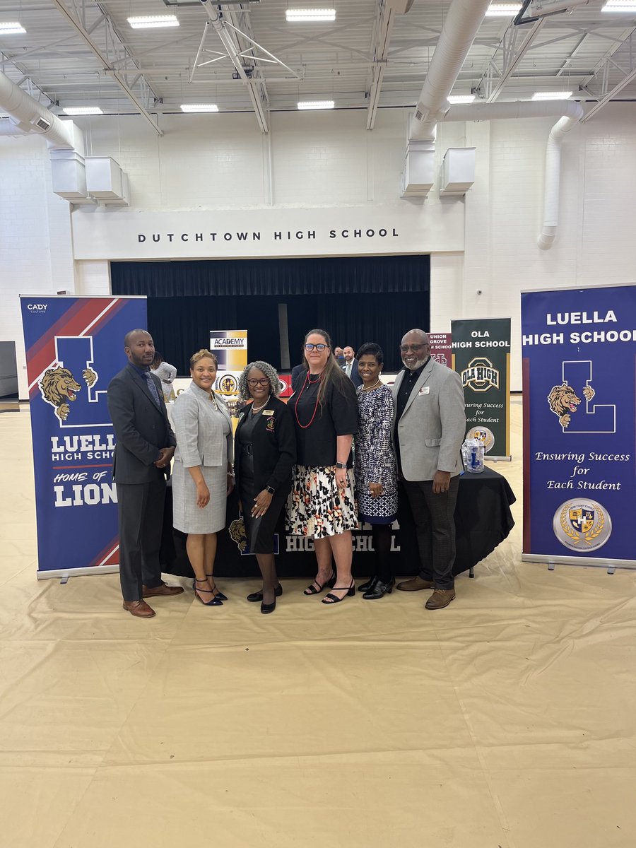Henry County Schools job fair held at DHS.
