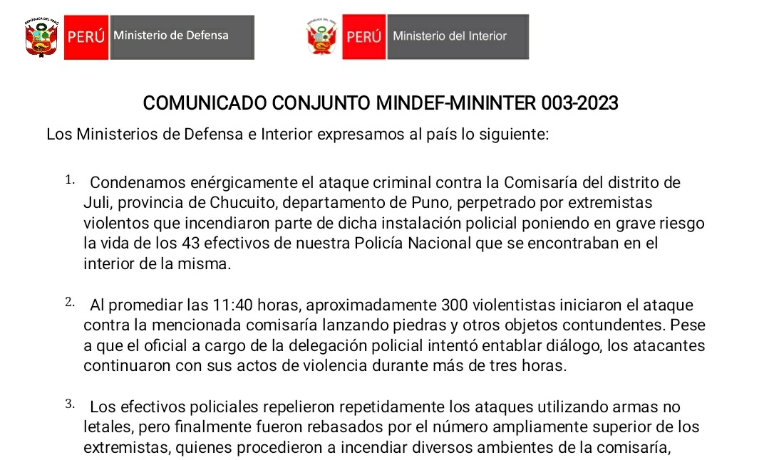 jfowks's tweet photo. Comunicado de 7 puntos contiene falsedad y vacíos estruendosos. Los hechos no empezaron en comisaría de Juli sino frente a base del Ejército: allí ciudadanos protestaron contra la violencia policial a sus coterráneas en Lima. Ejército respondió con balas y policía c/ataque aéreo https://t.co/KaQXo2yD5d