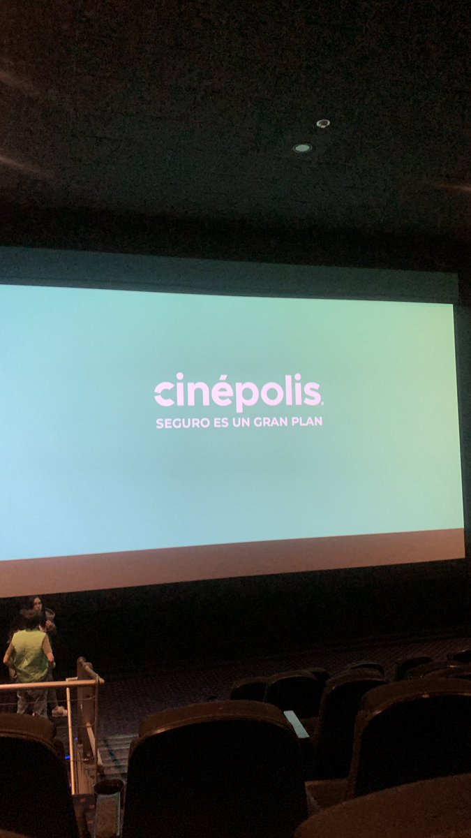 EafYair's tweet photo. @AyudaCinepolis estaría padrísimo que @Cinepolis Diana calibrara sus proyectores porque siempre pasa esto https://t.co/eAZwiOSnMP