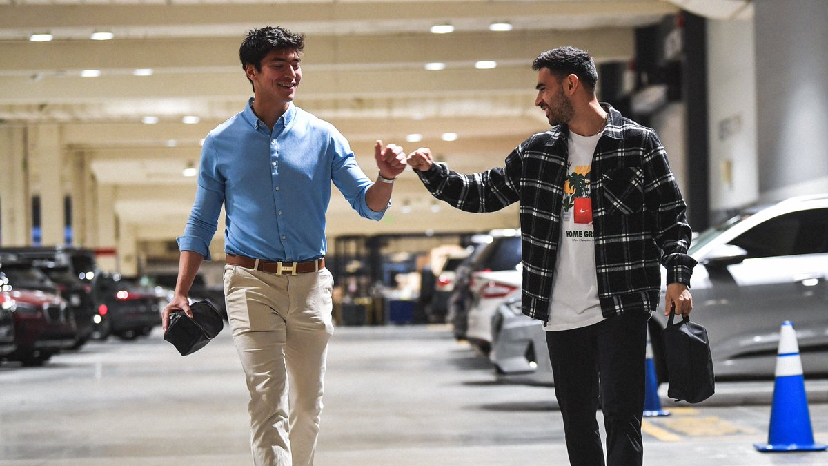 The boys are in the building 📸