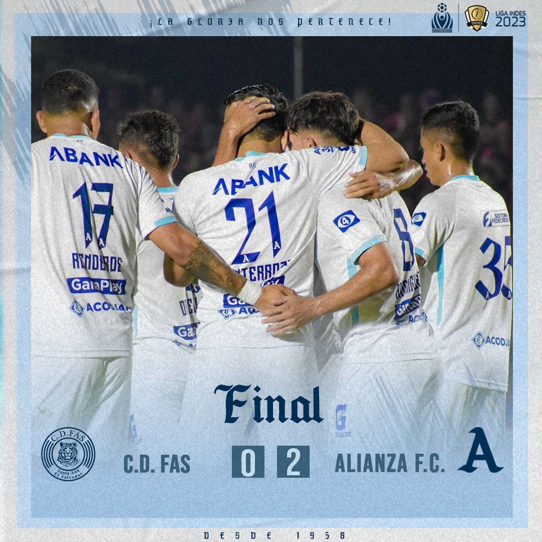 AlianzaFC_sv's tweet photo. 👋🏼 Nos vamos de Occidente con 3️⃣ puntos. 

¡Feliz e iluminada noche! 🌙 https://t.co/vH4PQnxSlu