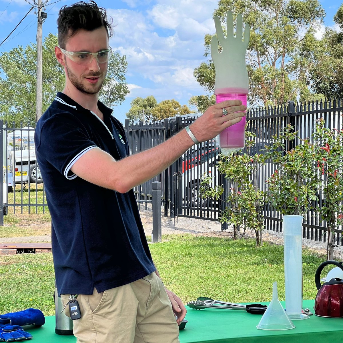 FizzicsEd's tweet photo. Liquid nitrogen demonstrations at the #goulburnshow! #fizzicsed #fizzicseducation #regionalnsw #agriculturalshow https://t.co/FKAQ9V6bfT